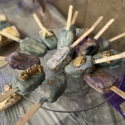 Cakesickles/cakepops 