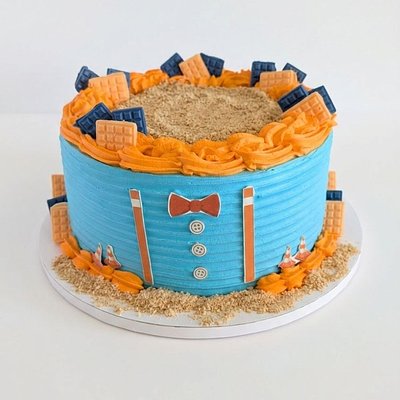 10" Cake 30-35 People 