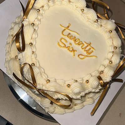 Vintage Heart Cake