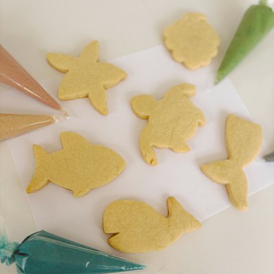 Cookie decorating kit