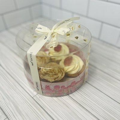 4 Cupcakes 