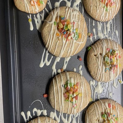 Fruity Pebbles Cookie