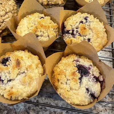 Blueberry Muffin With Streusel 
