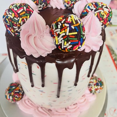 Birthday Cakes (6”, 8”, 9”, 10”, 12”)