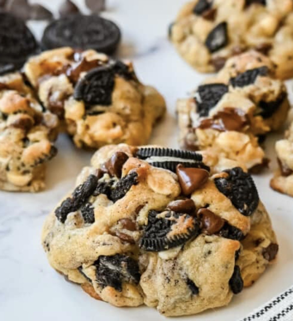 Oreo Chunk Cookie - Half Dozen