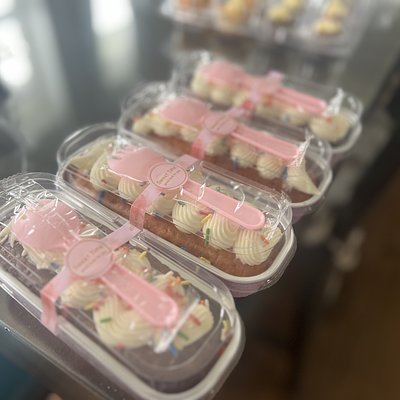 Cupcake In Mini Loaf Pan  