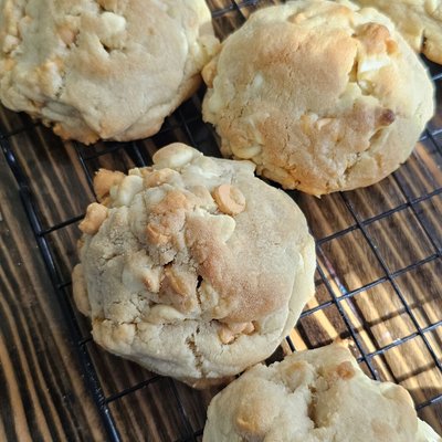 White Chocolate Pumpkin Spice Cookie