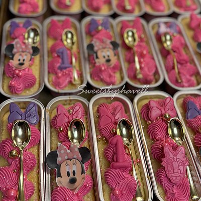  Grab & Go Mini Loaf Cakes