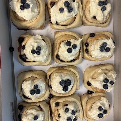 Dozen Blueberry And Lemon Roll With Lemon Cream Cheese Icing