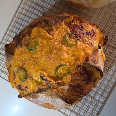 Cheddar Jalapeño Sourdough 🧀🔥