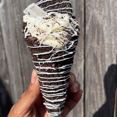 Oreo Cheesecake Cone