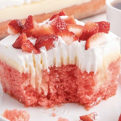 Mini Strawberry Poke Cake 