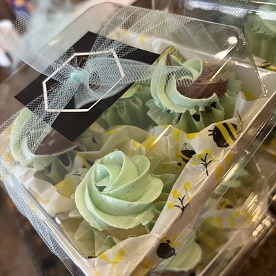 Mini Cupcakes - Dozen