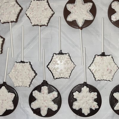 Snowflake Lollipops