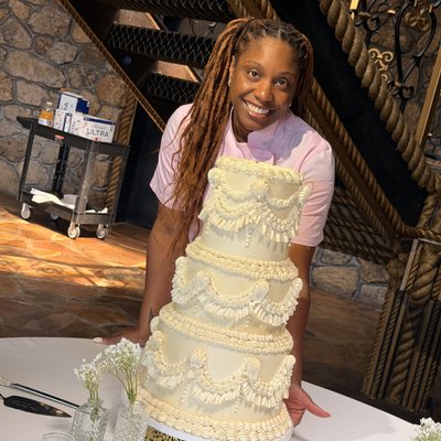 Luxury Wedding & Celebration Cakes 