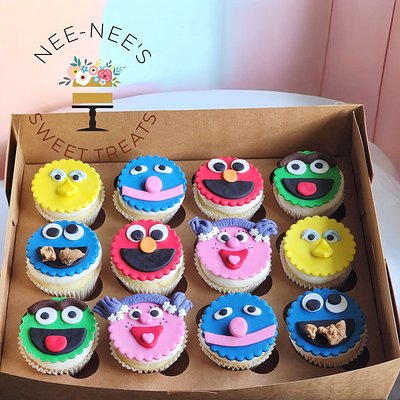 Fondant Character Cupcakes