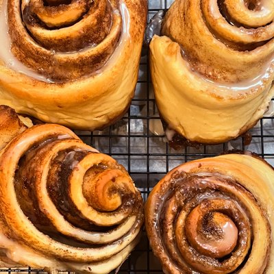 Single Vanilla Cinnamon Roll