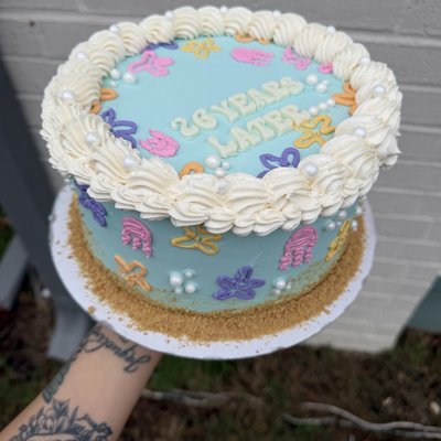 8” 2 Layer Round Cake 