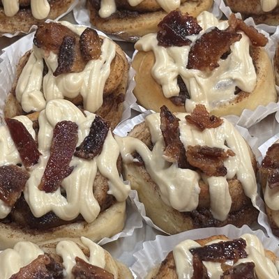 Maple Bacon Cinnamon Buns