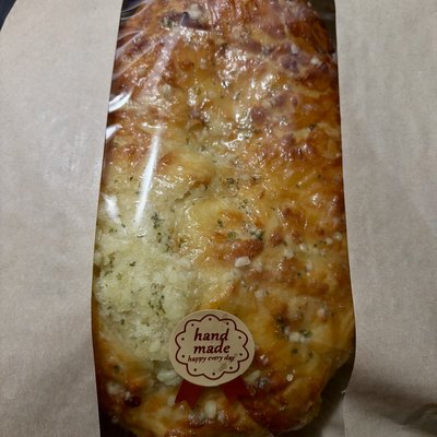 Garlic Butter Mozzarella Loaf