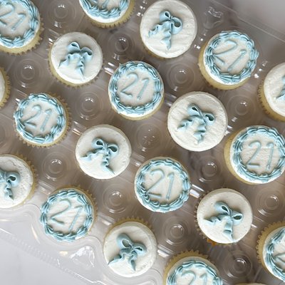 Custom Mini Cupcakes