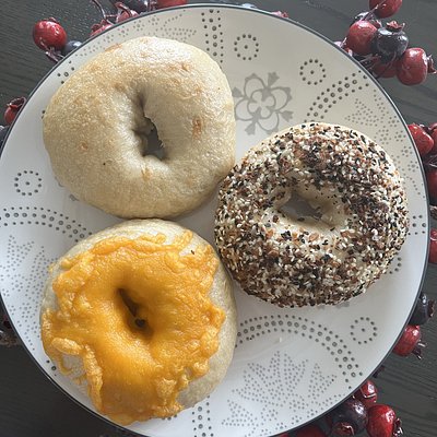 Plain Sourdough Bagels 