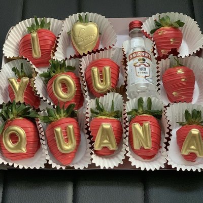 12 Count Strawberries 