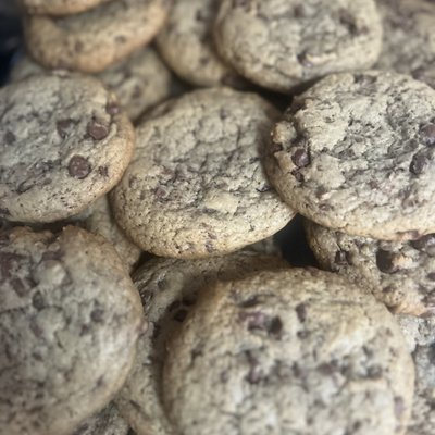 Sourdough Chocolate Chip Cookies - 6 Count