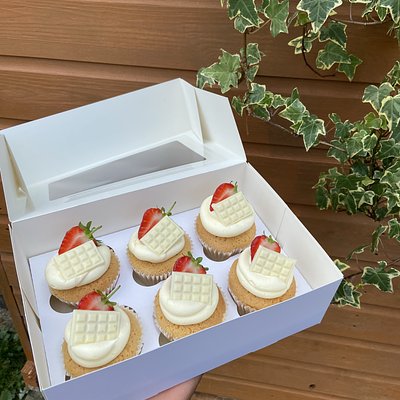 Teacher gifts- Cupcakes 