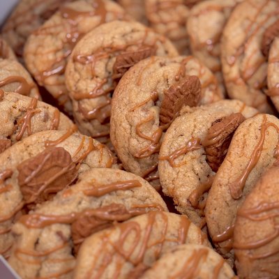 Cookie Butter Stuffed Cookies