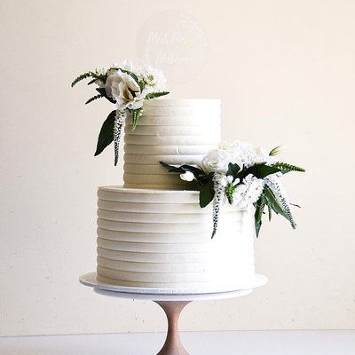 2 Tier Custom Round Cake 6inch and 10inch (Feeds 38-50 People) 
