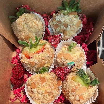 One Dozen Banana Cream White Chocolate w Nilla Wafer Crust
