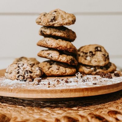 Oatmeal Chocolate Chip 🍪 - 1 Dozen 