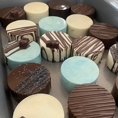 Oreo Pucks (12)
