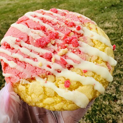 Strawberry Lemonade Cookies 