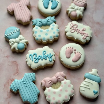 Mini Baby Gender Reveal Cookies (12)