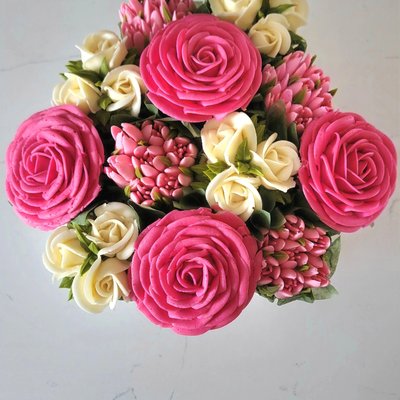 12 Piece Floral Bouquet