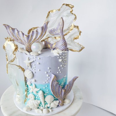 Custom Cakes