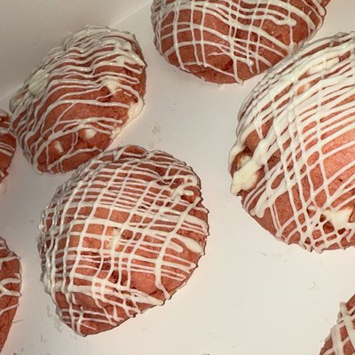 Strawberry White Chocolate Chip Cookies 