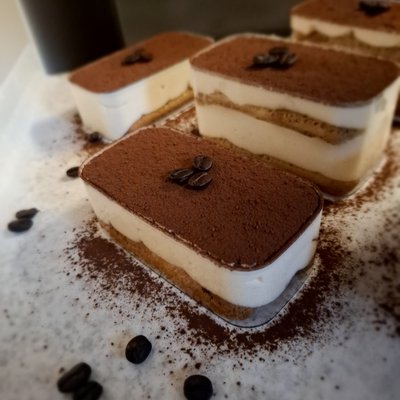 Fabie's Homemade Tiramisu (Small×2) 