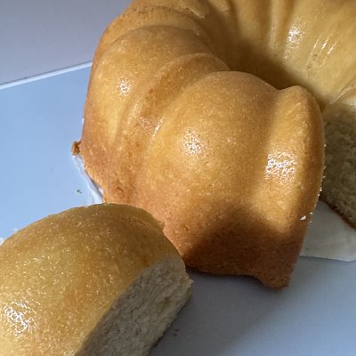 1 Bakery Size Pound Cake Muffin
