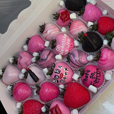 Custom Strawberries (Full Dozen)