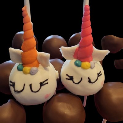 Unicorn Cake Pops