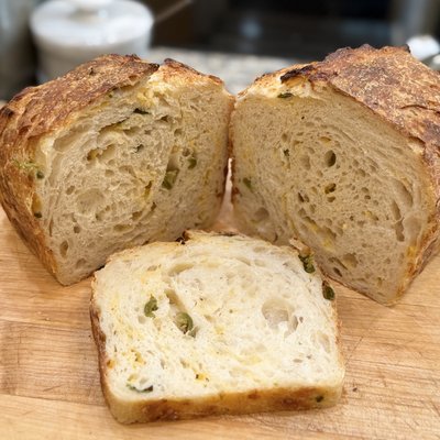 🌶️🧀 Jalapeño Cheddar Sourdough 🧀🌶️