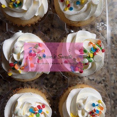 Funfetti Cupcakes 