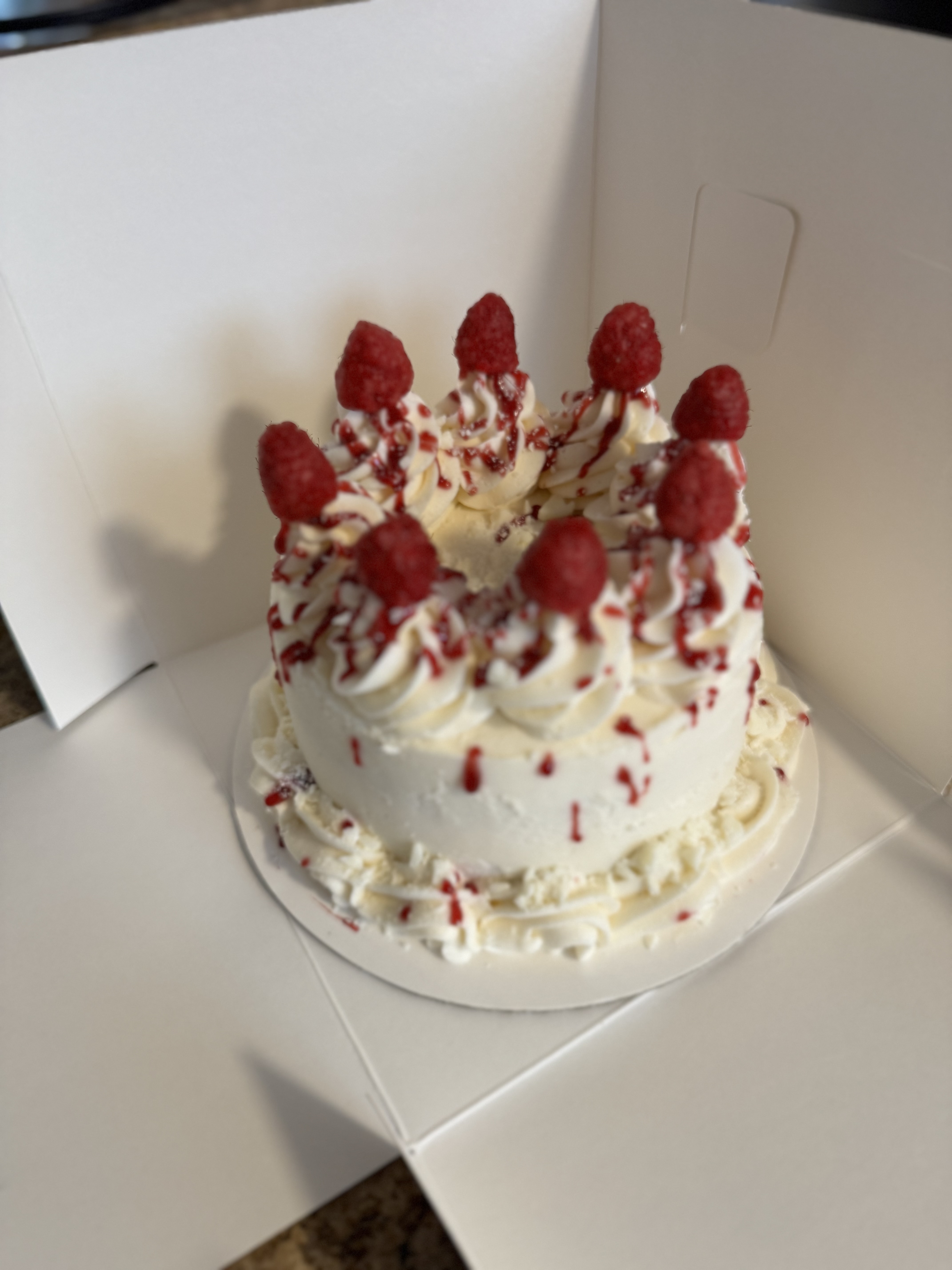 Custom 6” Round 2-layer Cake