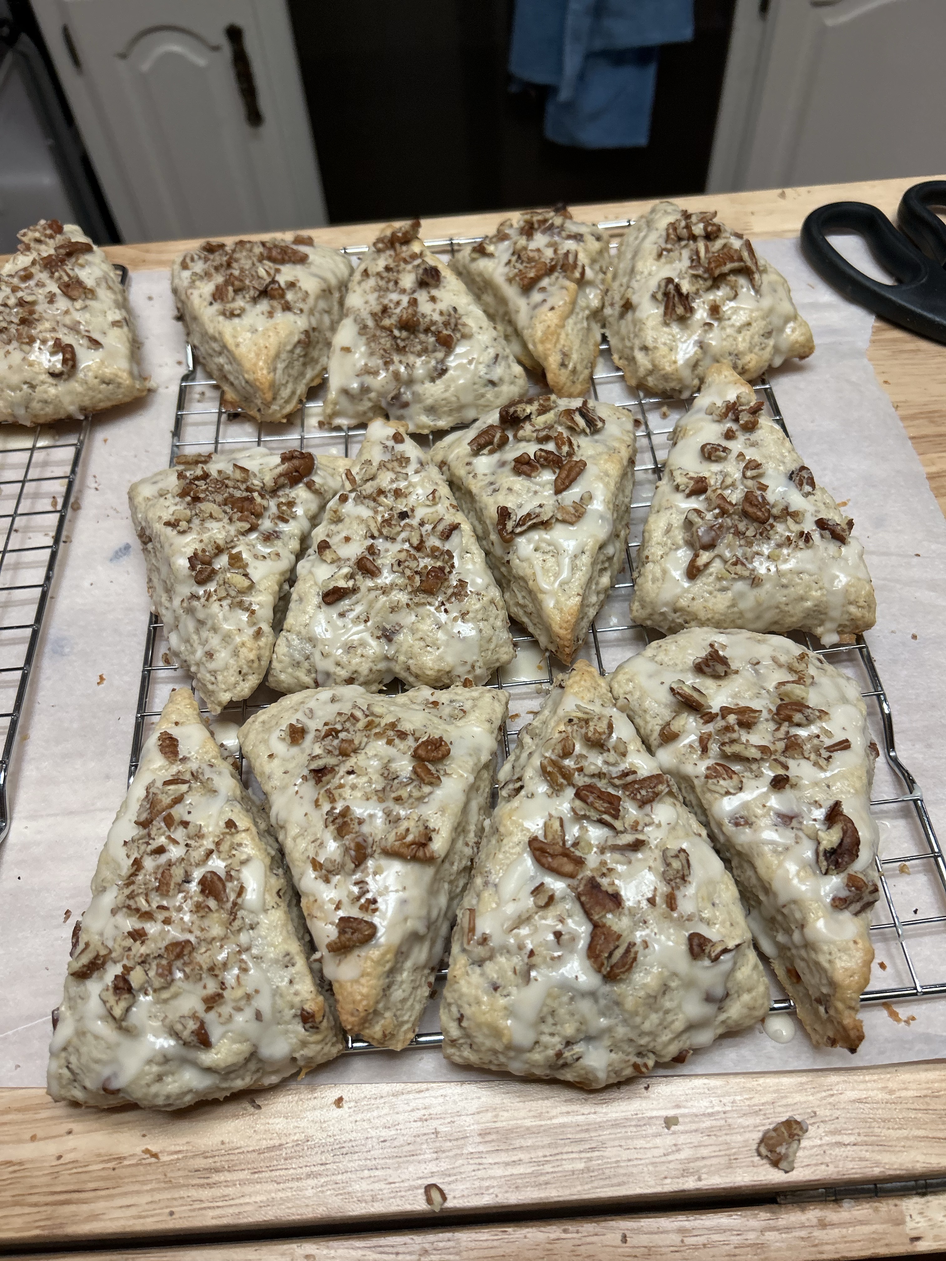 NEW Maple Pecan Scones (4 Pack) 