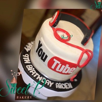 Social Media Cakes One Tier 