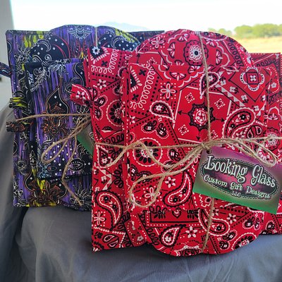 9 Piece Potholder Sets - Red Paisley
