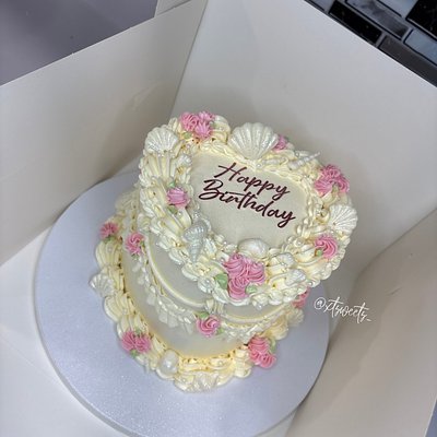 6” 2 Layer Heart Cake (8-12 Servings)
